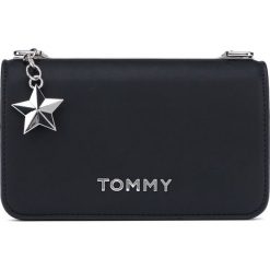 Tommy Hilfiger Cross body bag Czarny. Czarne torebki klasyczne damskie TOMMY HILFIGER, w paski, z materiału, bez dodatków. Za 654,95 zł.