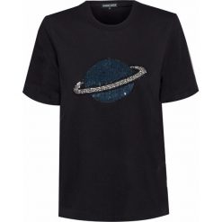 T-shirt damski MARKUS LUPFER LARGE SEQUIN PLANET Czarny. Czarne t-shirty damskie marki Markus Lupfer, z aplikacjami, z bawełny, bez kołnierzyka. W wyprzedaży za 440,00 zł.