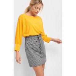 Spódnica paperbag w kratę. Czarne spódniczki damskie Orsay, na co dzień, s, bez wzorów, z elastanu, mini. W wyprzedaży za 40,00 zł.