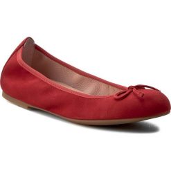 Baleriny UNISA - Acor 17 Ks Red Ksde Ss. Czerwone baleriny damskie Unisa, bez wzorów, ze skóry, bez obcasa. W wyprzedaży za 239,00 zł.