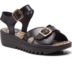 Sandały FLY LONDON - Emitfly P501033000 Black. Czarne klapki damskie Fly London, bez wzorów, ze skóry, bez obcasa, na obcasie. W wyprzedaży za 289,00 zł.