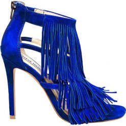 Steve Madden Sandały FRINGLY-B. Sandały damskie Steve Madden, bez wzorów, ze skóry, bez obcasa, bez zapięcia. Za 132,00 zł.