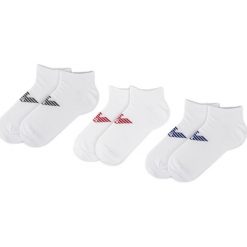 Zestaw 3 par niskich skarpet męskich EMPORIO ARMANI - 300008 9A234 60210 Bianco/Biano/Bianco. Białe skarpetki męskie Emporio Armani, bez wzorów, z elastanu. W wyprzedaży za 79,00 zł.
