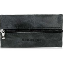 Skórzane etui na klucze BRODRENE K02 czarne - Czarny. Czarne etui męskie Brødrene, ze skóry. Za 29,99 zł.