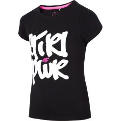 T-shirt dziewczęcy (122-164) JTSD209 - głęboka czerń. Czarne bluzki dziewczęce 4F JUNIOR, z nadrukiem, z materiału, bez kołnierzyka, bez rękawów, bez kaptura. Za 29,99 zł.