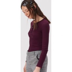 Bawełniana bluzka basic - Fioletowy. Fioletowe bluzki damskie Sinsay, s, bez wzorów, z bawełny, bez kołnierzyka, bez rękawów. Za 24,99 zł.