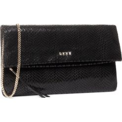 Torebka DKNY - Sally Clutch R94GSG26 Blk/Gold BGD. Czarne torebki klasyczne damskie DKNY, bez wzorów, ze skóry, wizytowe, bez dodatków. W wyprzedaży za 639,00 zł.