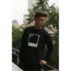 Bluza Crewneck Harptone. Czarne bluzy damskie Pakamera, z nadrukiem, z materiału. Za 199,00 zł.