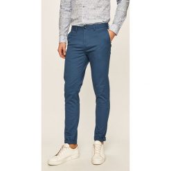Scotch & Soda - Spodnie. Niebieskie spodnie męskie Scotch & Soda, na co dzień, bez wzorów, z elastanu. W wyprzedaży za 299,90 zł.
