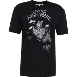 Koszulki polo: McQ Alexander McQueen DROPPED SHOULDER TEE Tshirt z nadrukiem darkest black