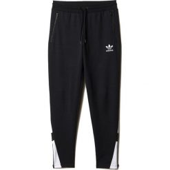 Adidas Fitted Pants B45881 spodnie męskie czarne L. Czarne spodnie męskie Adidas, na co dzień, m, bez wzorów, z bawełny, klasyczne. W wyprzedaży za 239,99 zł.