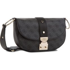 Torebka GUESS - HWSG69 91180 COA. Czarne listonoszki damskie marki Guess, z aplikacjami, ze skóry ekologicznej. Za 519,00 zł.