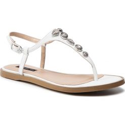 Sandały PATRIZIA PEPE - 2V8857/A5B1-W146 Bianco. Białe klapki damskie Patrizia Pepe, z aplikacjami, ze skóry, bez obcasa. W wyprzedaży za 519,00 zł.