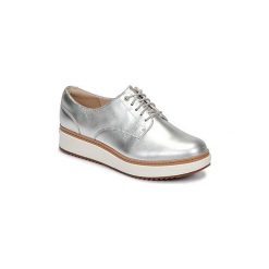 Derby Clarks TEADALE RHEA. Szare półbuty damskie marki Clarks, bez wzorów, bez obcasa, bez zapięcia. Za 489,00 zł.