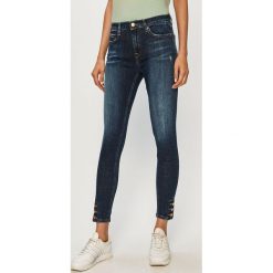 Tommy Jeans - Jeansy Nora. Niebieskie jeansy damskie Tommy Jeans, bez wzorów, z elastanu. Za 539,90 zł.