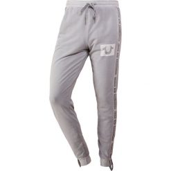True Religion TAPE PANT Spodnie treningowe lime stone. Szare spodnie męskie marki True Religion, xl, bez wzorów, z bawełny. Za 629,00 zł.