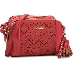 Torebka MONNARI - BAG4940-005 Red. Czerwone torebki klasyczne damskie marki Monnari, bez wzorów, ze skóry ekologicznej, bez dodatków. W wyprzedaży za 119,00 zł.