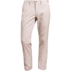 Polo Ralph Lauren BEDFORD PANT Chinosy classic stone. Szare bez kategorii Polo Ralph Lauren, z elastanu. W wyprzedaży za 353,40 zł.