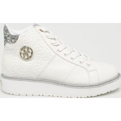 Guess Jeans - Buty. Białe buty sportowe damskie Guess Jeans, z jeansu. Za 529,90 zł.