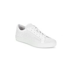 Buty André FELICIA. Białe trampki i tenisówki damskie marki Andre, bez wzorów, bez zapięcia. Za 295,20 zł.