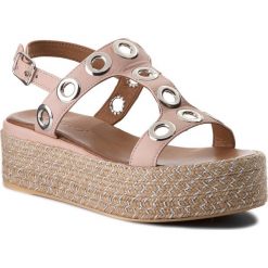 Sandały INUOVO - 8916 Blush. Różowe espadryle damskie Inuovo, bez wzorów, ze skóry, bez obcasa. W wyprzedaży za 159,00 zł.