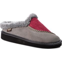 Kapcie MANITU - 320565 Gris/Bordeaux 9. Szare klapki damskie Manitu, bez wzorów, ze skóry, bez obcasa. Za 149,00 zł.