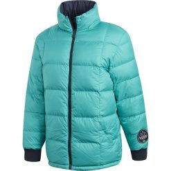 Kurtka adidas Carnforth Puffa (DM1352). Zielone kurtki męskie marki Adidas, m, bez wzorów, z poliesteru, bez kaptura. Za 657,99 zł.