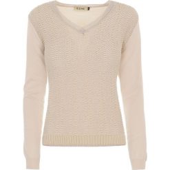 Swetry klasyczne damskie: Sweter damski