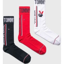 Tommy Hilfiger - Skarpety (3-pack). Czerwone skarpetki męskie marki TOMMY HILFIGER, z elastanu. Za 99,90 zł.