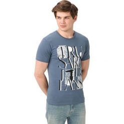 Trussardi Jeans Koszulka Niebieski. Niebieskie podkoszulki męskie Trussardi Jeans, l, z nadrukiem, z bawełny, z krótkim rękawem. Za 206,95 zł.