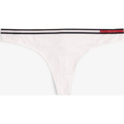 Tommy Hilfiger - Stringi damskie, biały. Białe stringi damskie TOMMY HILFIGER, s, w paski, z bawełny. Za 79,95 zł.