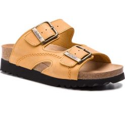 Klapki SCHOLL - Moldava Wedge Ad F23008 1061 360 Tan. Żółte klapki damskie Scholl, bez wzorów, ze skóry, bez obcasa. W wyprzedaży za 239,00 zł.