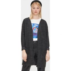 Kardigan z kieszeniami - Szary. Szare swetry damskie Cropp, s, bez wzorów. Za 59,99 zł.