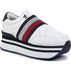 Sneakersy TOMMY HILFIGER - Elastic Slip On Fatform Sneaker FW0FW04603 White YBS. Białe półbuty damskie TOMMY HILFIGER, ze skóry. Za 449,00 zł.