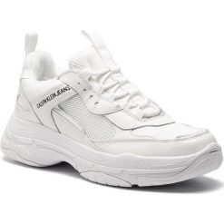 Sneakersy CALVIN KLEIN JEANS - Maya R7797 Bright White. Białe półbuty damskie marki Calvin Klein Jeans, na co dzień, bez wzorów, z jeansu, bez obcasa, na płaskiej podeszwie, bez zapięcia. Za 729,00 zł.