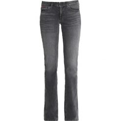 Tommy Jeans SOPHIE Jeansy Bootcut black denim. Niebieskie jeansy damskie bootcut marki bonprix. Za 449,00 zł.