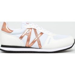 Armani Exchange - Buty. Białe buty sportowe damskie Armani Exchange, bez wzorów, z materiału, sportowe. Za 469,90 zł.