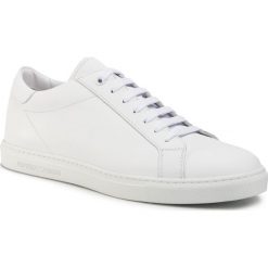 Sneakersy EMPORIO ARMANI - X4X272 XF375 00001 White. Białe sneakersy męskie Emporio Armani, bez zapięcia. W wyprzedaży za 859,00 zł.