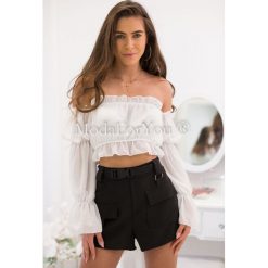 Bluzka Lady White. Białe bluzki damskie Modaforyou, s, bez wzorów, z elastanu, bez kołnierzyka, z krótkim rękawem. Za 69,00 zł.