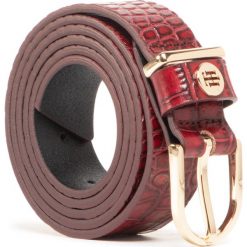 Pasek Damski TOMMY HILFIGER - Classic Belt 2.5 Croco AW0AW09043 XMP. Czerwone paski damskie TOMMY HILFIGER, w paski, ze skóry. Za 179,00 zł.