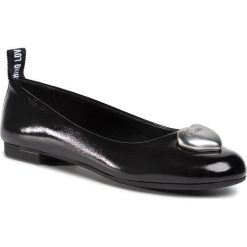 Baleriny LOVE MOSCHINO - JA11111G1BIE0000 Nero. Czarne baleriny damskie Love Moschino, bez wzorów, ze skóry, bez obcasa. Za 729,00 zł.