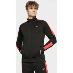 Bluza piłkarska męska 4F Football Team. Bluzy męskie xl, z napisami, z dzianiny, klasyczne, ze stójką, bez rękawów, bez kaptura. Za 199,99 zł.