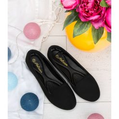 Balerinki damskie Abloom CS-98002 Czarne. Czarne baleriny damskie ABLOOM, bez wzorów, z zamszu, bez obcasa. Za 59,00 zł.