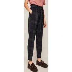 Medicine - Spodnie Basic. Niebieskie legginsy damskie MEDICINE, s, z haftami, z elastanu. W wyprzedaży za 69,90 zł.