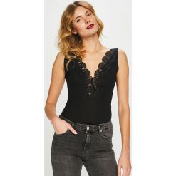 Tally Weijl - Top. Czarne bluzki damskie marki TALLY WEIJL, s, z elastanu. W wyprzedaży za 59,90 zł.