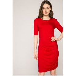 Answear - Sukienka. Szare sukienki dzianinowe marki ANSWEAR, na co dzień, l, casualowe, z okrągłym kołnierzem, mini, dopasowane. W wyprzedaży za 69,90 zł.