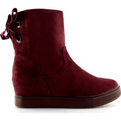 Czerwone Botki na ukrytym koturnie bordowe HQ886 Claret Red. Czerwone botki damskie ButyModne, na jesień, z weluru, sportowe, przed kolano, na wysokim obcasie, na koturnie, na sznurówki. W wyprzedaży za 79,00 zł.
