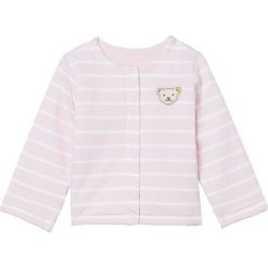Bluza w kolorze jasnoróżowym. Różowe bluzy niemowlęce Steiff, w paski, z bawełny, bez rękawów, bez kaptura. W wyprzedaży za 95,95 zł.