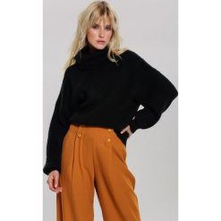 Czarny Golf Malia. Czarne swetry damskie other, bez wzorów, bez rękawów, bez kaptura. Za 129,99 zł.