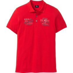 Shirt polo z nadrukiem bonprix truskawkowy. Czerwone koszulki męskie bonprix, s, z nadrukiem, z bawełny, bez rękawów. Za 44,99 zł.